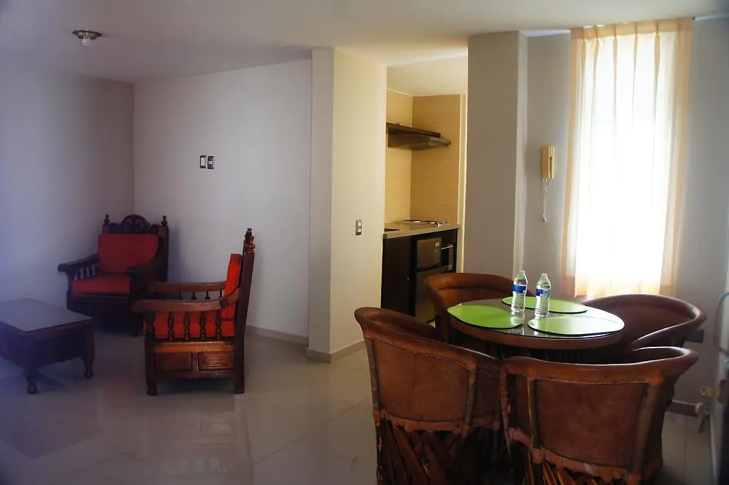 Suites San Luis Mazatlán Ξενοδοχείο με διαμερίσματα